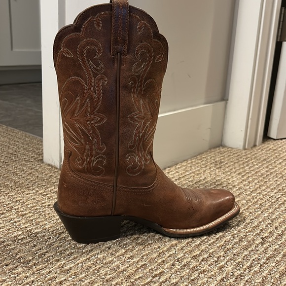 Ariat Women’s Cowboy Boots - Picture 5 of 7